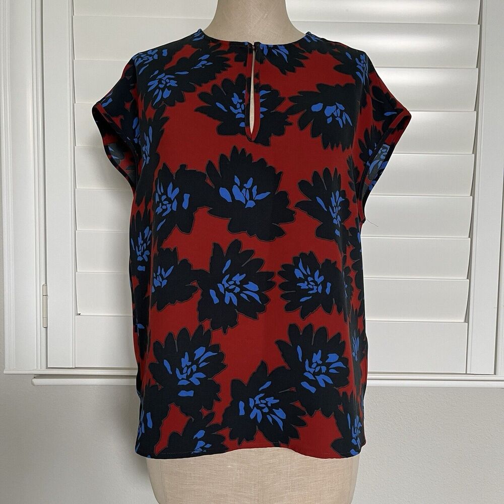 J. Crew Firework Floral Short sleeve Blouse Size 4, 100% Polyester Keyhole front